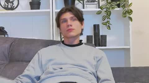 Snapshot of calvin_cay chatting on February 27, 7:47 pm Calvin online show from February 27, 7:47 pm