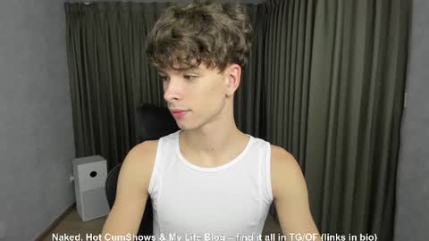 Snapshot of calvin_loves_you chatting on October 21, 2:09 pm Hey I am Calvin  online show from October 21, 2:09 pm