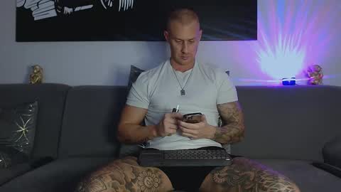 Snapshot of calvinhunt69 chatting on January 10, 9:20 pm Calvin  online show from January 10, 9:20 pm