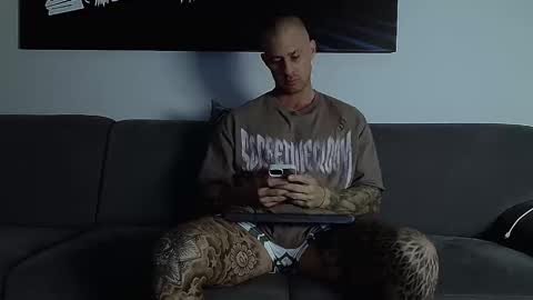 Snapshot of calvinhunt69 chatting on September 29, 9:10 pm Calvin  online show from September 29, 9:10 pm