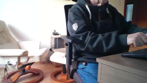 camcologne online show from February 2, 4:11 pm