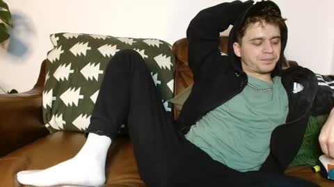 CamDoAttitude online show from December 4, 9:35 pm