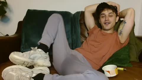 CamDoAttitude online show from December 9, 9:44 pm