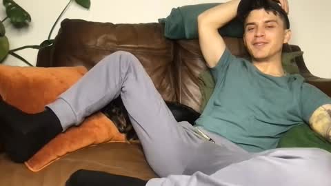 CamDoAttitude online show from November 29, 11:40 pm