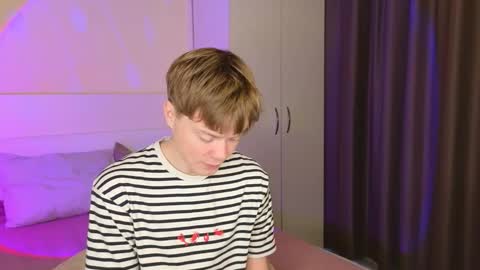 Cameron online show from November 20, 8:46 am