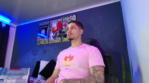 Snapshot of camiloalvarezzz3 chatting on January 10, 12:58 pm CAMILO  online show from January 10, 12:58 pm