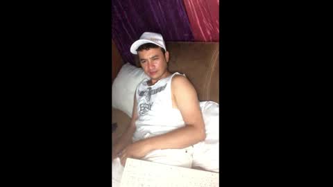 camivaron online show from January 28, 1:39 am