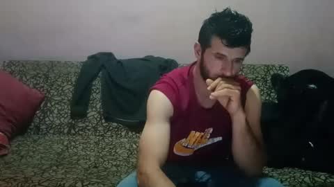 Snapshot of camshow22cm chatting on December 10, 9:00 pm FREMAN online show from December 10, 9:00 pm