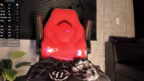 candresruiz online show from October 28, 11:45 am