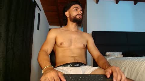 Snapshot of carlbadams96 chatting on February 3, 11:26 pm sebasfit online show from February 3, 11:26 pm