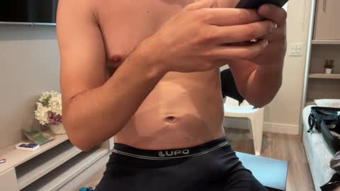 carlos_020 online show from September 13, 6:31 pm