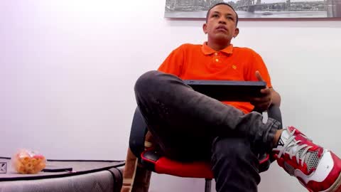 carlos_alber12 online show from February 23, 6:41 pm