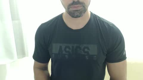 cashmastermuscle77 online show from April 29, 7:53 pm
