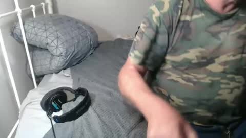 Snapshot of casinocam chatting on October 25, 2:57 am CasinoCam online show from October 25, 2:57 am