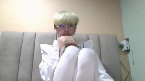 Cherry online show from September 29, 4:44 am