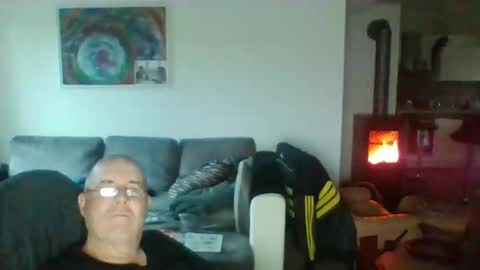 charles6064 online show from November 18, 7:12 am