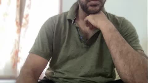 charles_dera35 online show from October 13, 2:39 am