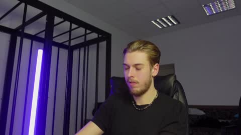 CHARLES SINS online show from February 7, 2:26 pm