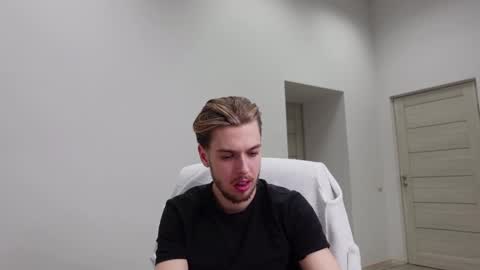 CHARLES SINS online show from March 5, 12:33 pm