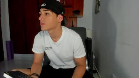 charley_morgan online show from February 12, 9:54 pm