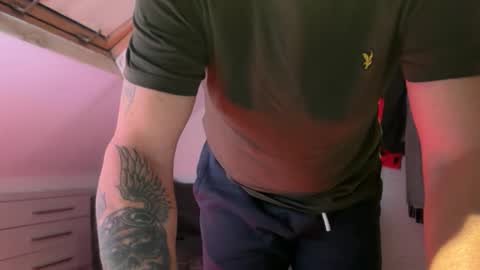 Snapshot of cheekylondon70 chatting on September 23, 10:53 pm Cheekylondon online show from September 23, 10:53 pm