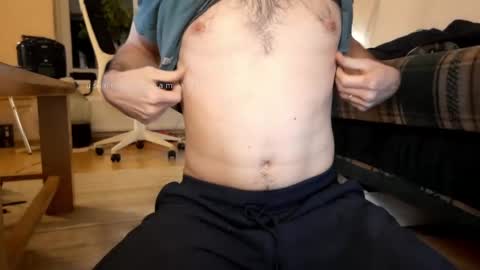 Snapshot of chibis_013 chatting on January 13, 9:09 pm chibis_013 online show from January 13, 9:09 pm