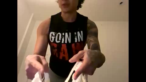 A online show from April 9, 10:27 pm