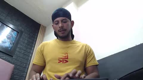 chris_dick2 online show from October 18, 7:02 am