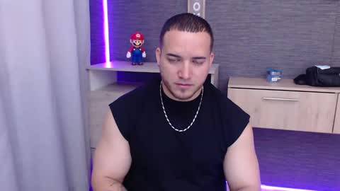 Snapshot of chris_huntter chatting on October 26, 4:09 pm chris_huntter online show from October 26, 4:09 pm