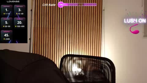 cris         Twitter magnum101010 insta magnumc20 online show from December 18, 12:01 pm