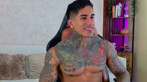 chris reilly online show from December 5, 1:18 pm