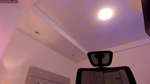 chrismorgan24 online show from March 12, 12:40 am