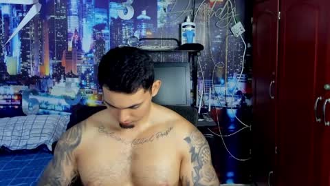 Chriss Stewart online show from April 7, 2:11 am