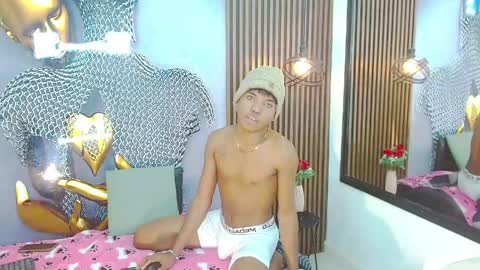 chrisshottx online show from May 29, 11:59 pm