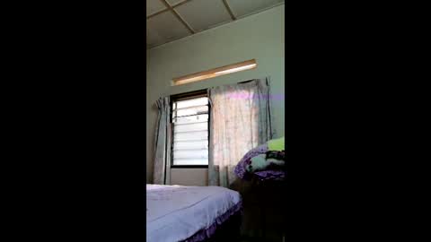 chuahboonsing online show from May 26, 5:58 am