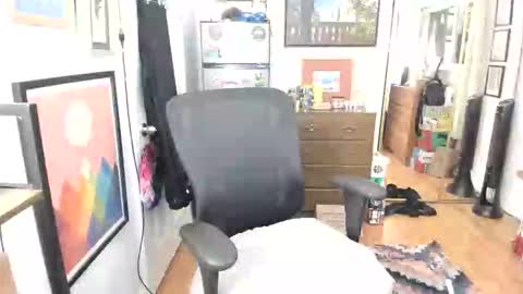 Chubby online show from April 26, 3:15 am