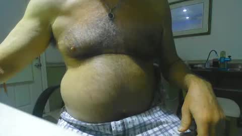 Snapshot of chuck354139 chatting on February 13, 11:50 am chuck354139 online show from February 13, 11:50 am