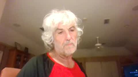 Snapshot of chuck354139 chatting on January 3, 3:38 am chuck354139 online show from January 3, 3:38 am