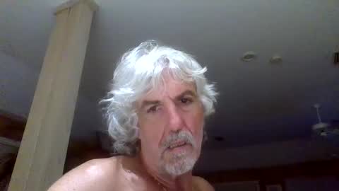 Snapshot of chuck354139 chatting on October 1, 4:05 am chuck354139 online show from October 1, 4:05 am