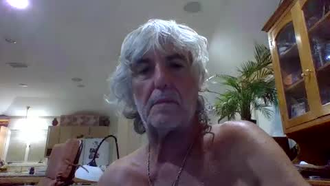 Snapshot of chuck354139 chatting on September 12, 12:43 am chuck354139 online show from September 12, 12:43 am