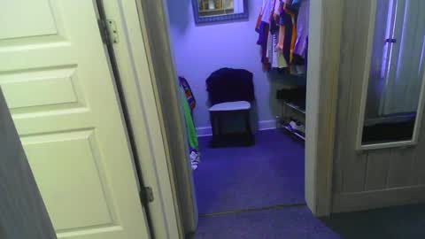 Snapshot of chuck354139 chatting on February 16, 3:38 pm chuck354139 online show from February 16, 3:38 pm