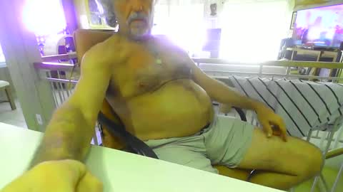 Snapshot of chuck354139 chatting on December 6, 8:51 pm chuck354139 online show from December 6, 8:51 pm