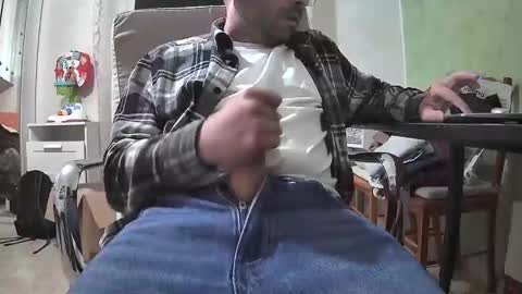 ciccioita97 online show from April 7, 9:26 pm