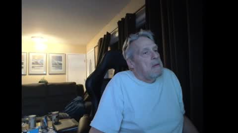 cjscout online show from December 14, 8:34 am