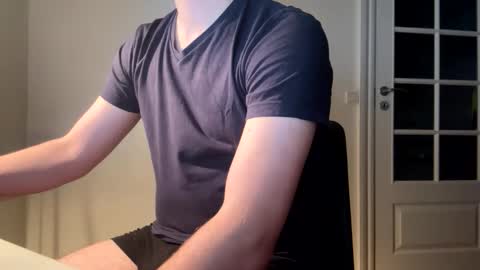 clamshive7 online show from October 28, 8:55 pm