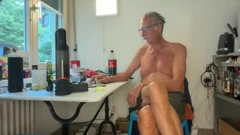 claramigger online show from August 9, 1:50 pm