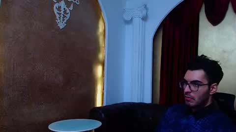 Snapshot of clarkslade chatting on October 19, 11:02 am ClarkSlade online show from October 19, 11:02 am