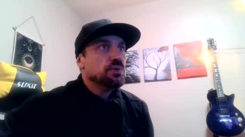 Snapshot of clintwood12 chatting on January 15, 9:24 am chad online show from January 15, 9:24 am