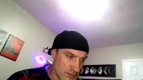 Snapshot of clintwood12 chatting on December 20, 6:19 am chad online show from December 20, 6:19 am