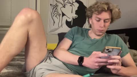 Clyde Austin online show from December 25, 3:29 am